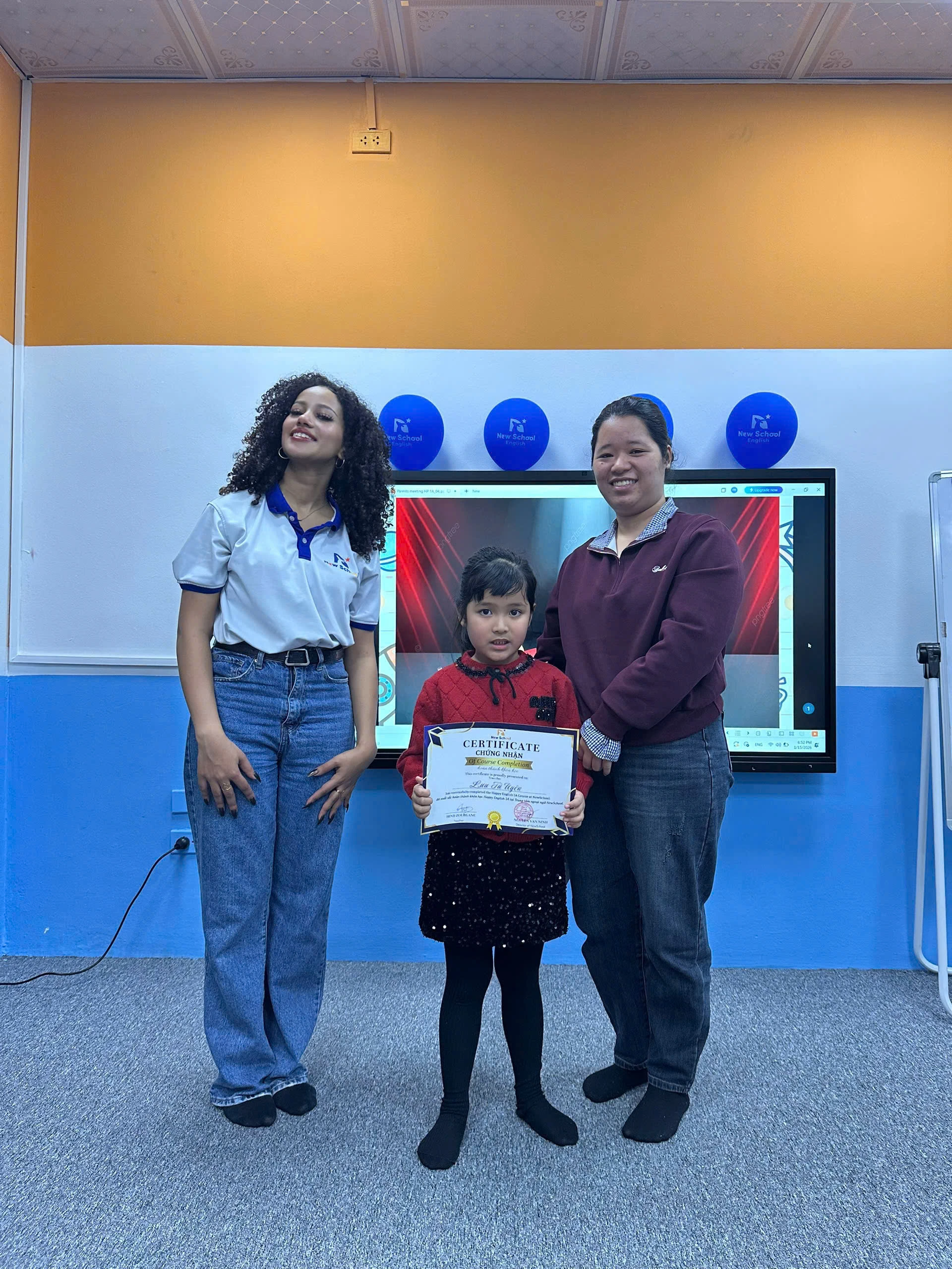 Mẹ Trần Phương Dung